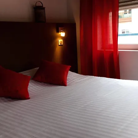 Bar Le Globe Hotell 2*